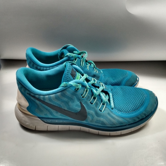 Nike Shoes - Nike Free 5.0 Running Shoes Women's sz 9.5
